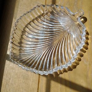 Mikasa Diamond Fire Leaf Plate New